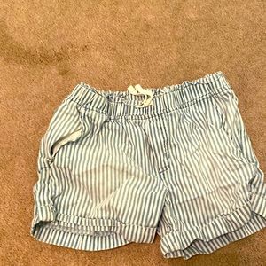 Blue and white stripped shorts for any occasion